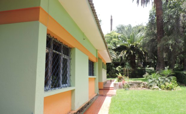 [:es]Entrada lateral[:en]Lateral Entrance