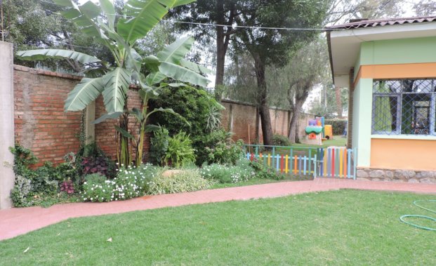 [:es]Entrada lateral[:en]Lateral Entrance